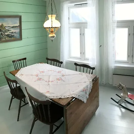 Nyheim Vacation House *