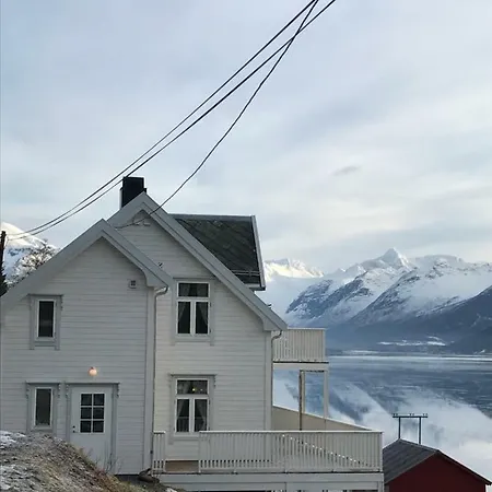 Nyheim Vacation House Vakantiehuis *
