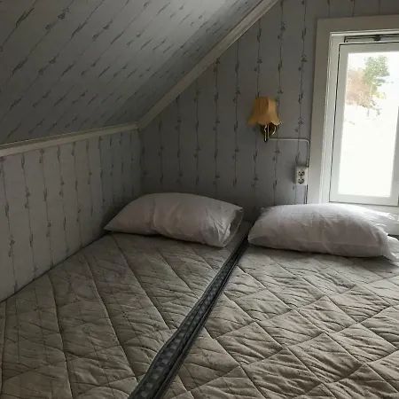 Vakantiehuis Nyheim Vacation House *