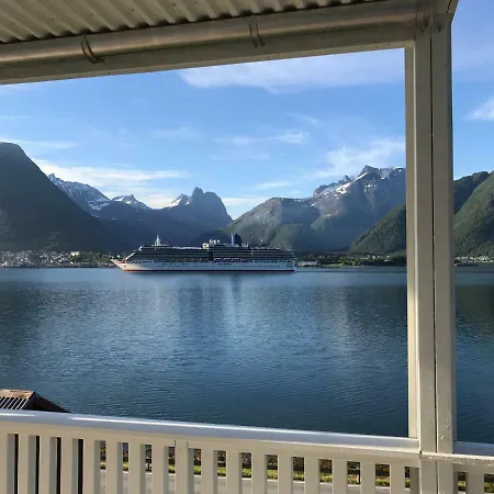 Nyheim Vacation House
