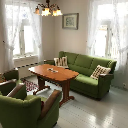 Nyheim Vacation House *